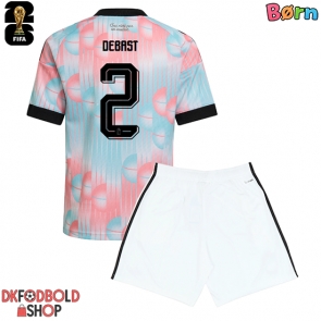 Belgien Zeno Debast #2 Udebanesæt Børn VM 2026 Kort ærmer (+ korte bukser)